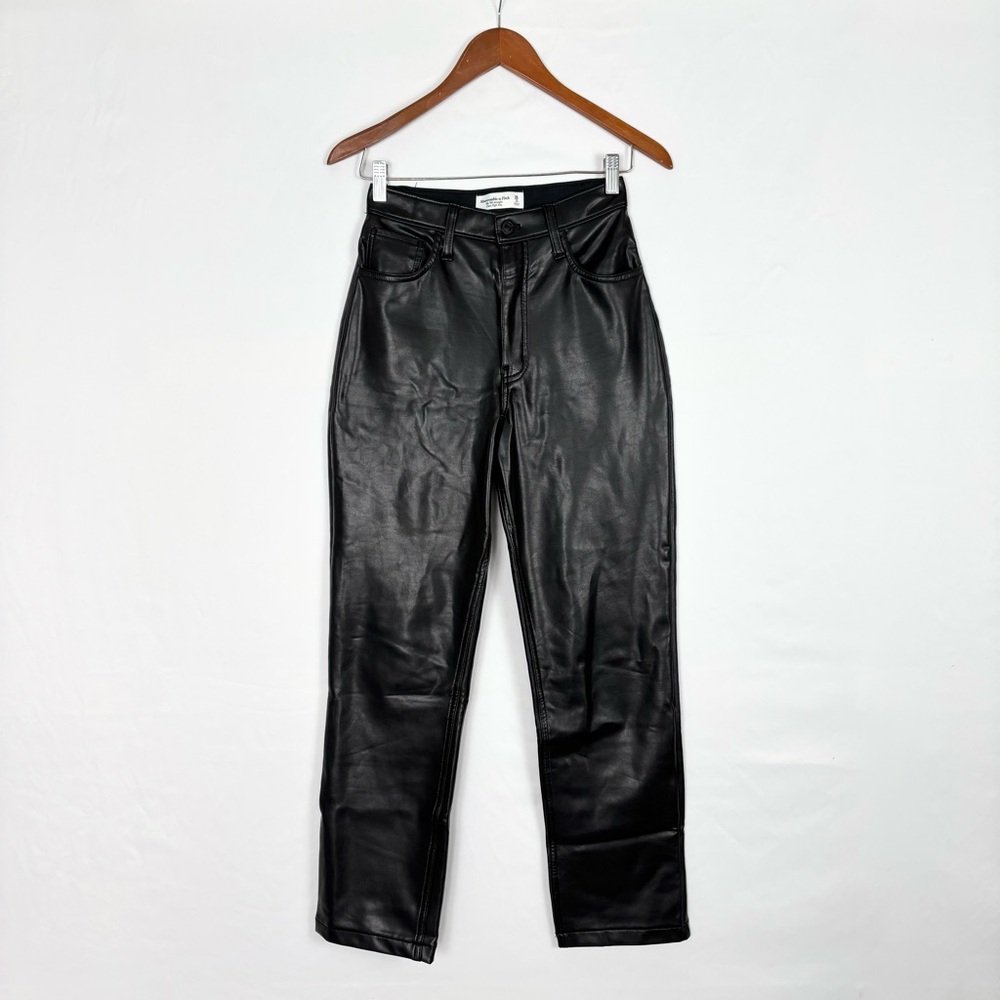 Abercrombie Fitch Curve Love High Rise 90s Straight Vegan Leather Pant Size 26 S